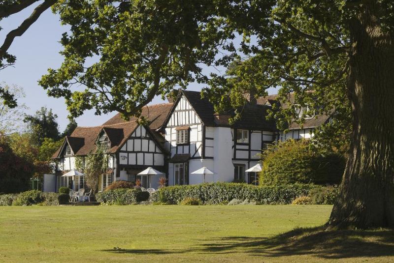 Ghyll Manor Country Hotel ホーシャム エクステリア 写真