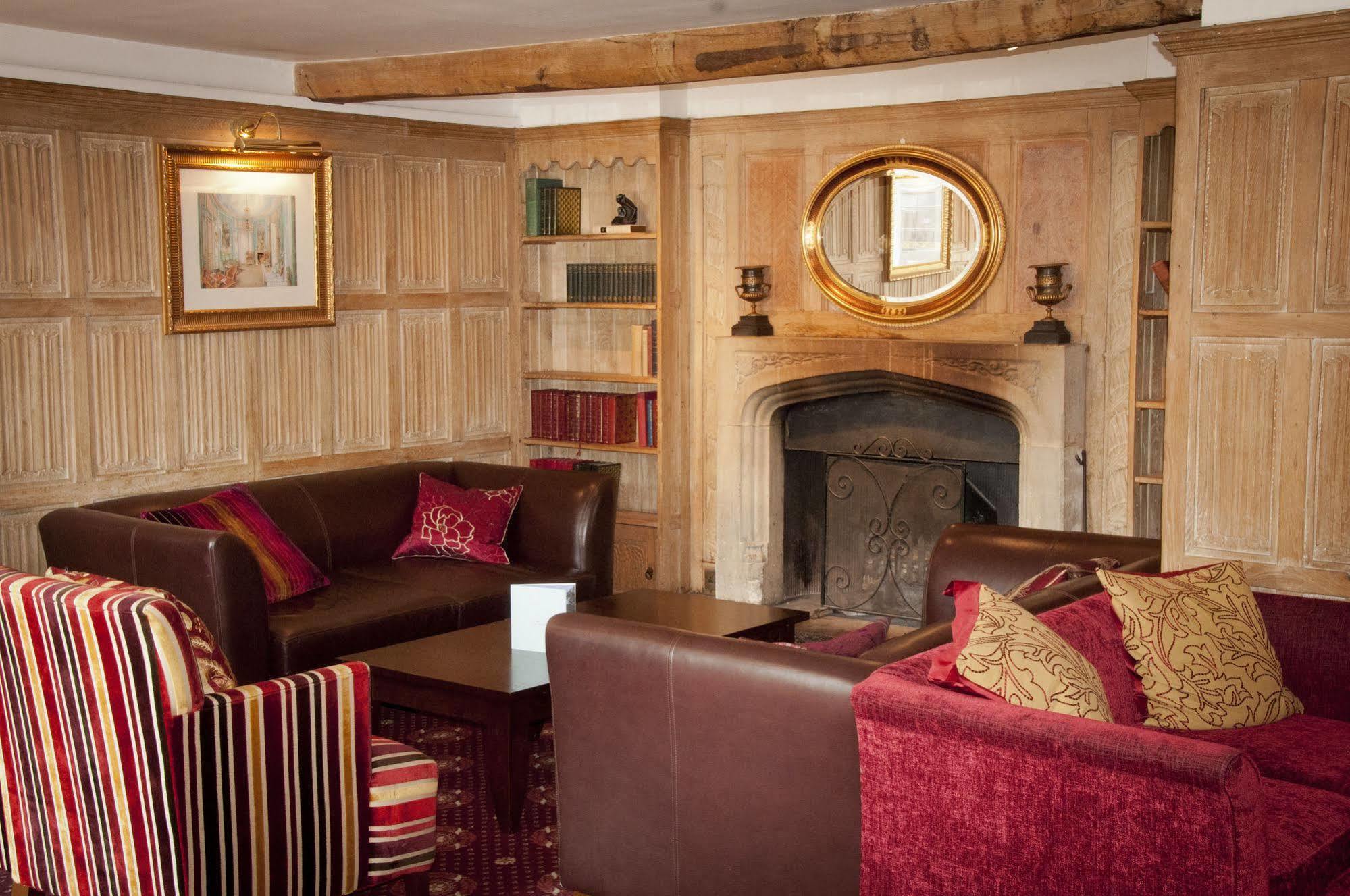 Ghyll Manor Country Hotel ホーシャム エクステリア 写真