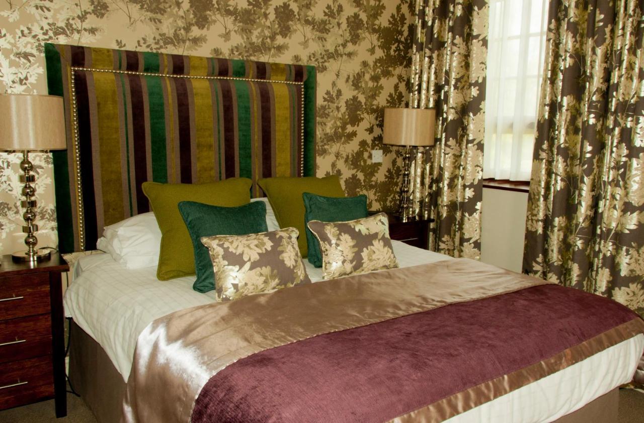 Ghyll Manor Country Hotel ホーシャム エクステリア 写真