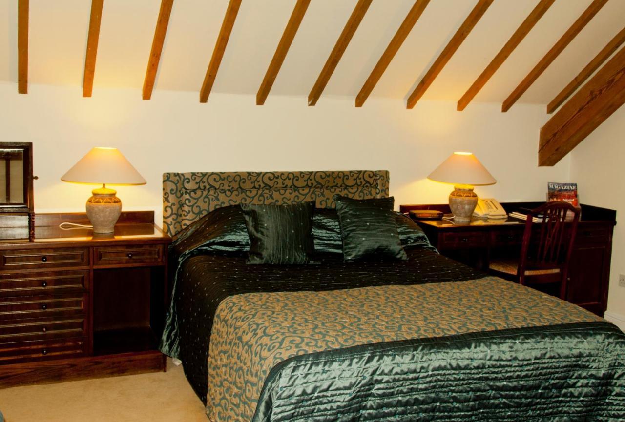 Ghyll Manor Country Hotel ホーシャム エクステリア 写真